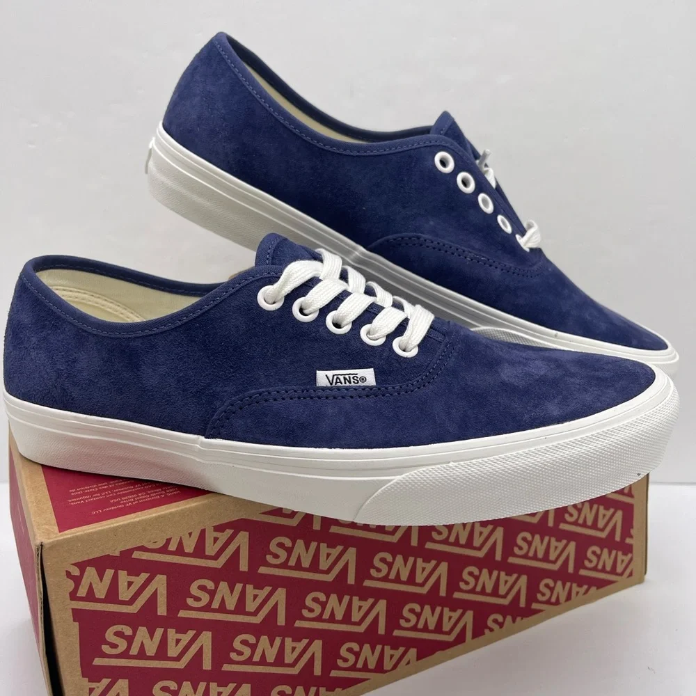 Vans WMNS Authentic
Pig Suede Deep Twilight Sneakers
VN000D7YEMT - Picture 5 of 16